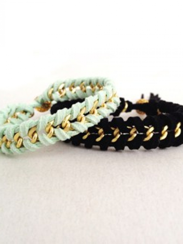 DIY Bracelet: Suede and Chain Woven Bracelet
