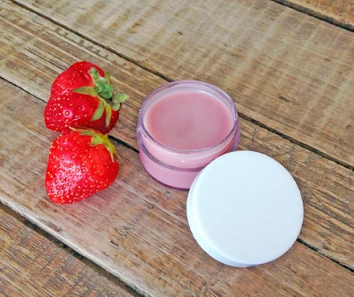 DIY Homemade Lip Balm