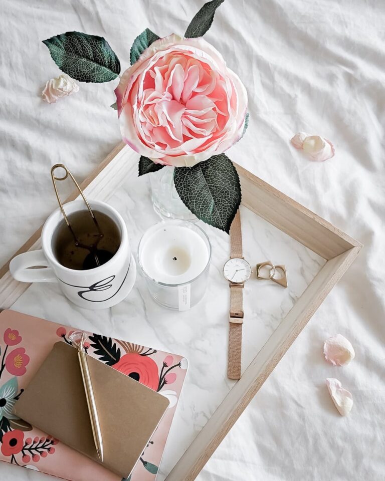 DIY Marble and Gold Breakfast Tray YesMissy
