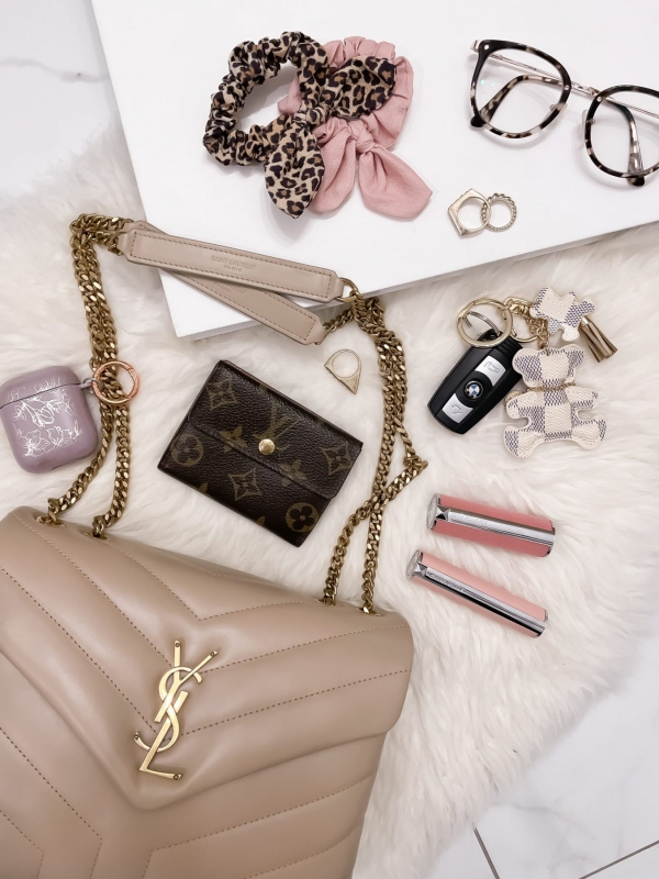 What’s in my Bag: Saint Laurent LouLou Review