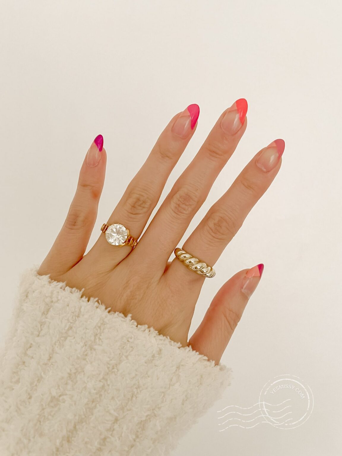 Minimal Nail Art - Easy Geometric Design - YesMissy