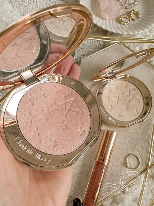 Charlotte Tilbury Highlighter: Glow Glide Face Architect Review